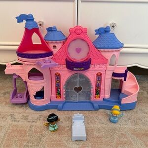 Disney Princess little people Castle Playset - Pink and Blue